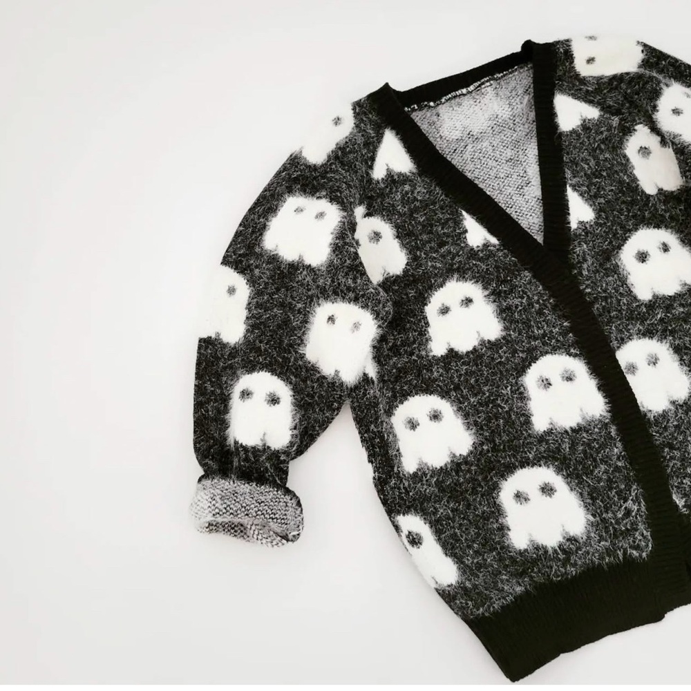 Nora Madison - GHOST SWEATER SIZE L/xl